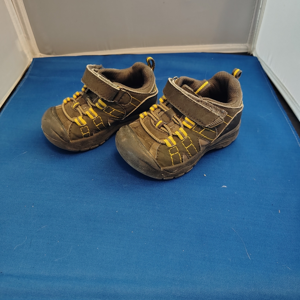 Kids' Gray and Yellow Shoes